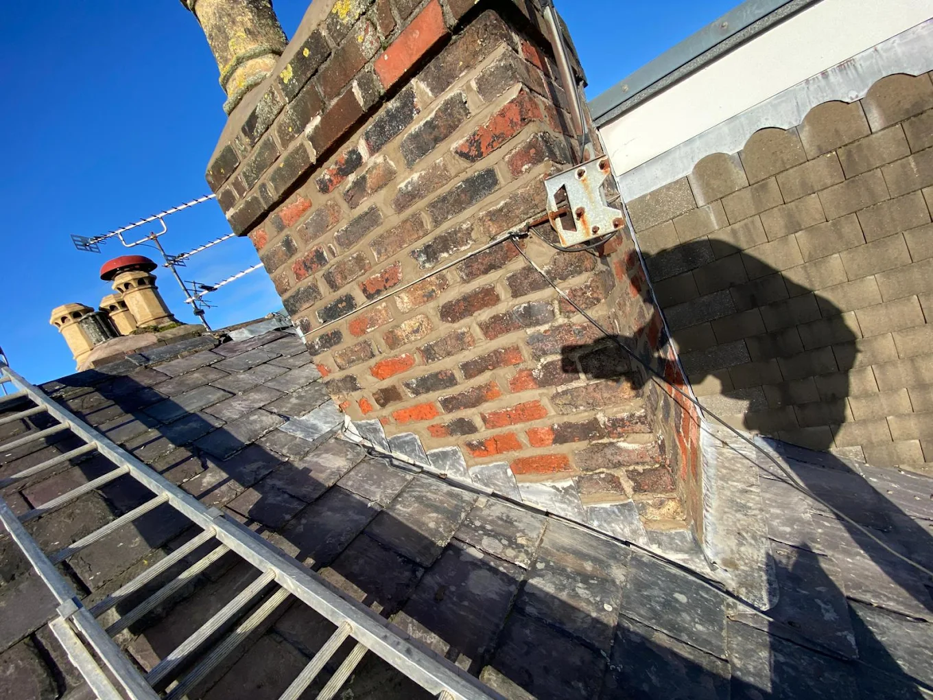 Roofers in Woolton